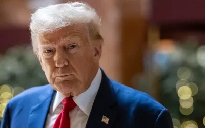 picture of president Donald Trump in a red tie